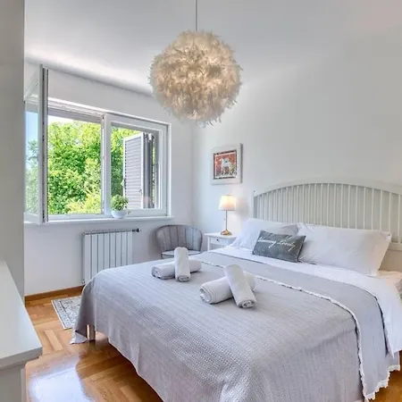 Apartment Mashadreamhome