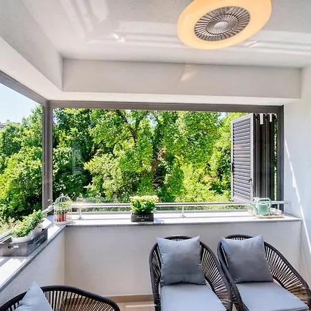 Apartment Mashadreamhome